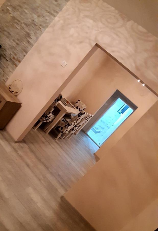 Lux Apartman Čačak Dış mekan fotoğraf