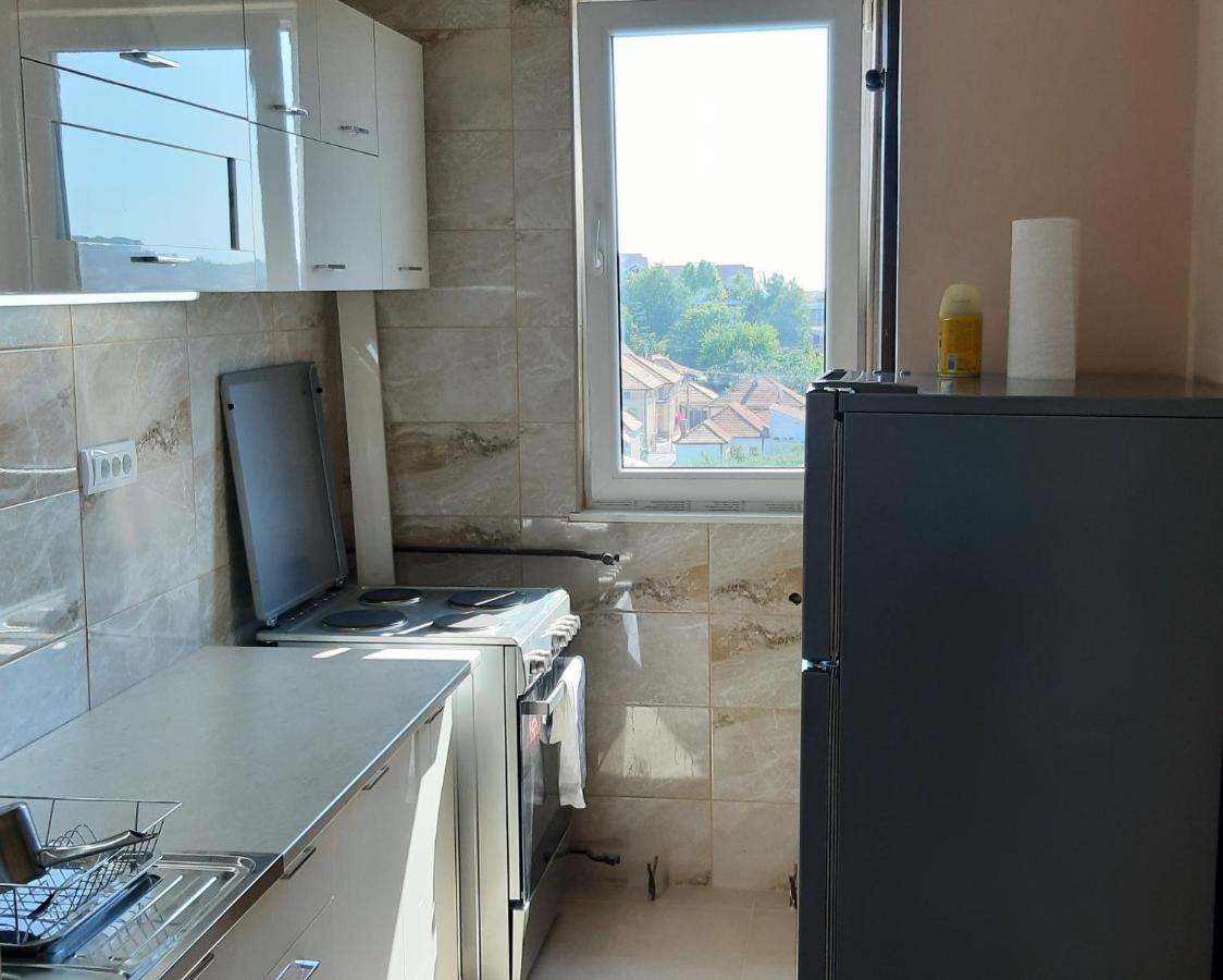 Lux Apartman Čačak Dış mekan fotoğraf